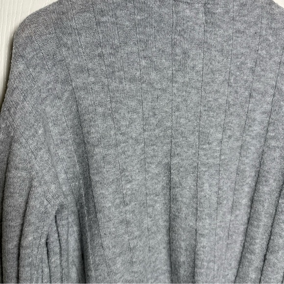 Elie Tahari Womens Large Gray Mock Turtleneck Sweater Normcore Minimalist Wool - Picture 7 of 11